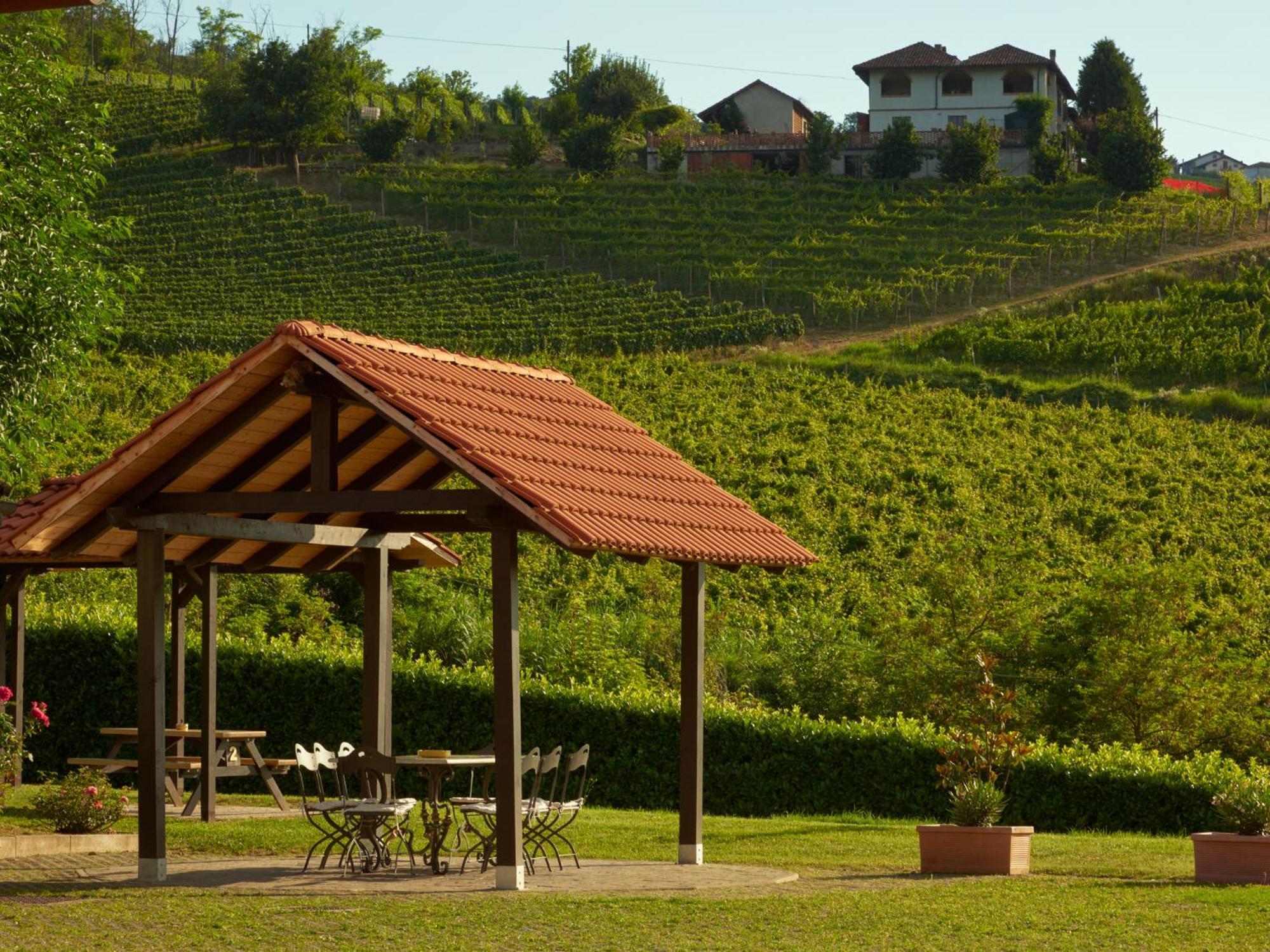 Vigna Dell'Acqua Santo Stefano Belbo Exterior foto